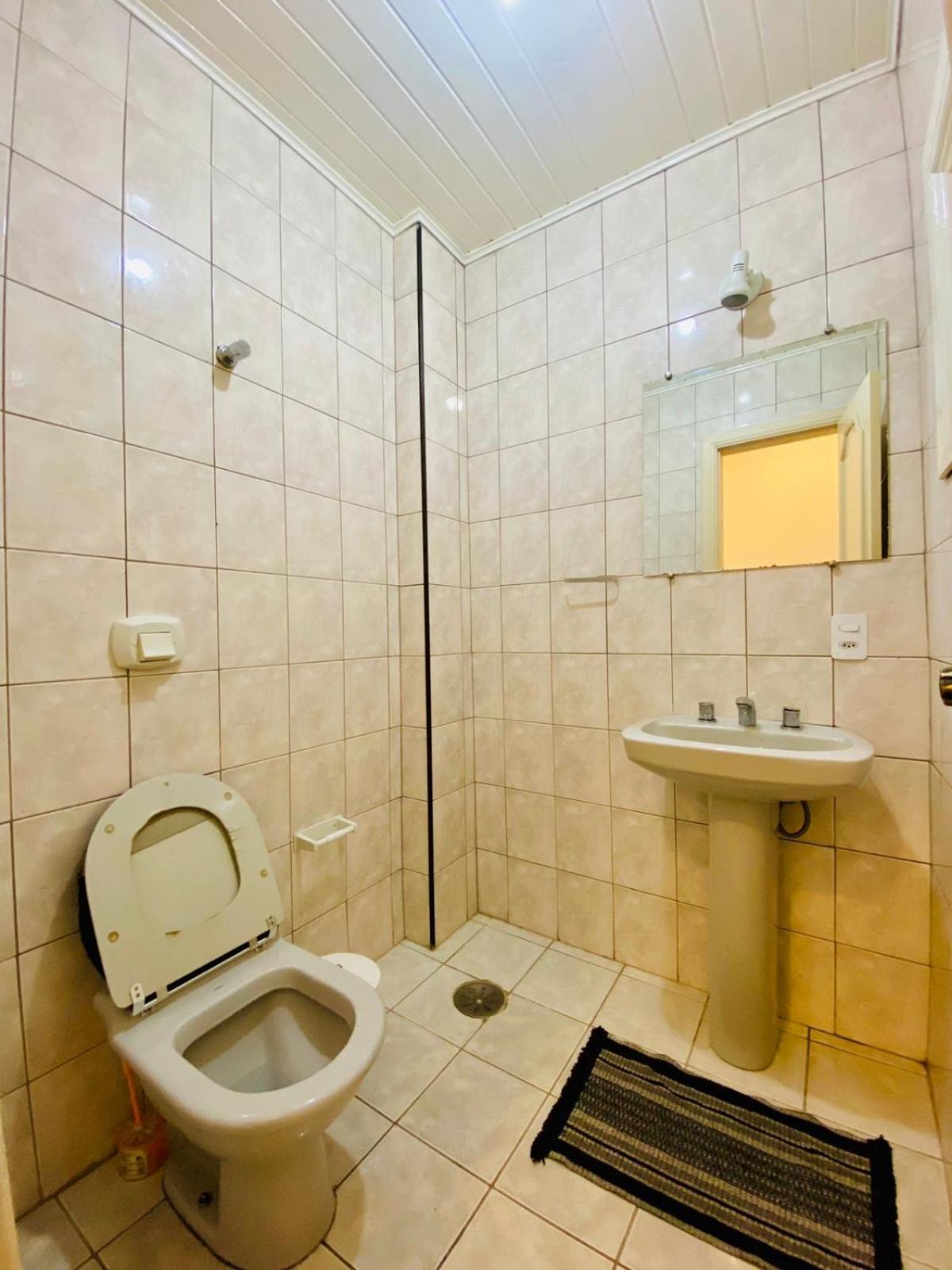 Belissimo E Amplo Apto A 3 Km Do Capivari Apartamento