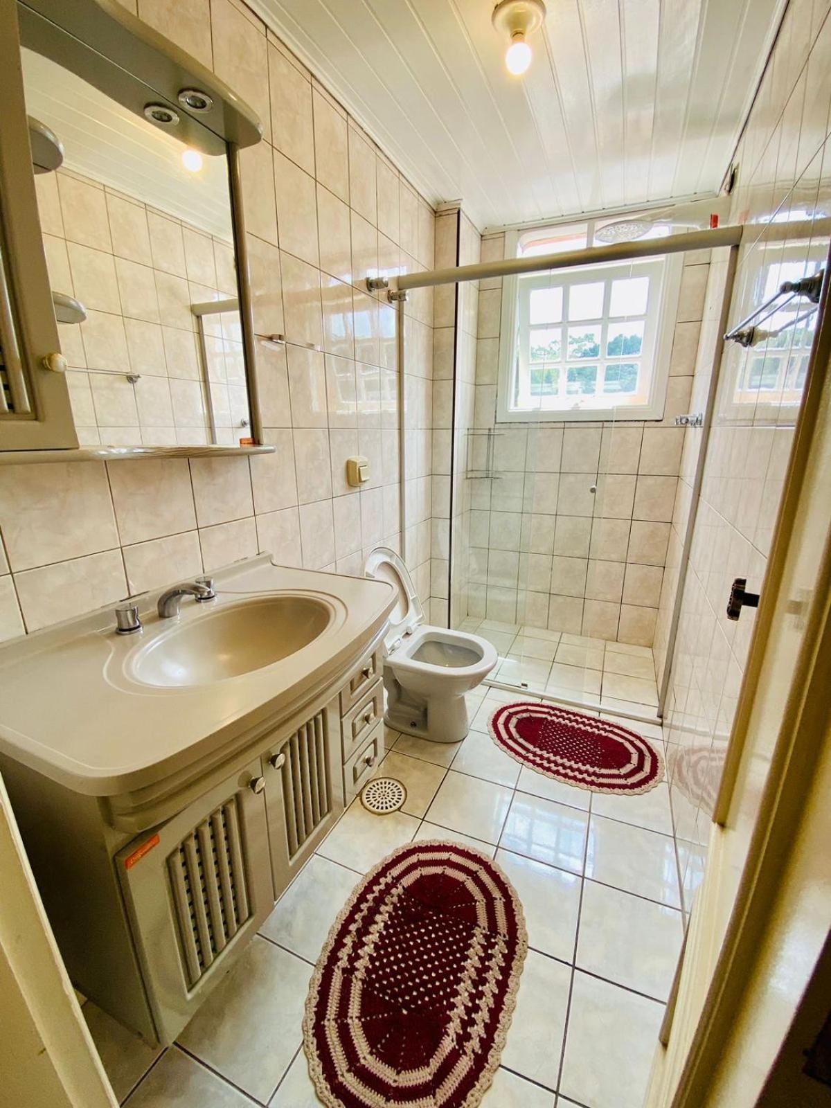 Belissimo E Amplo Apto A 3 Km Do Capivari Apartamento *